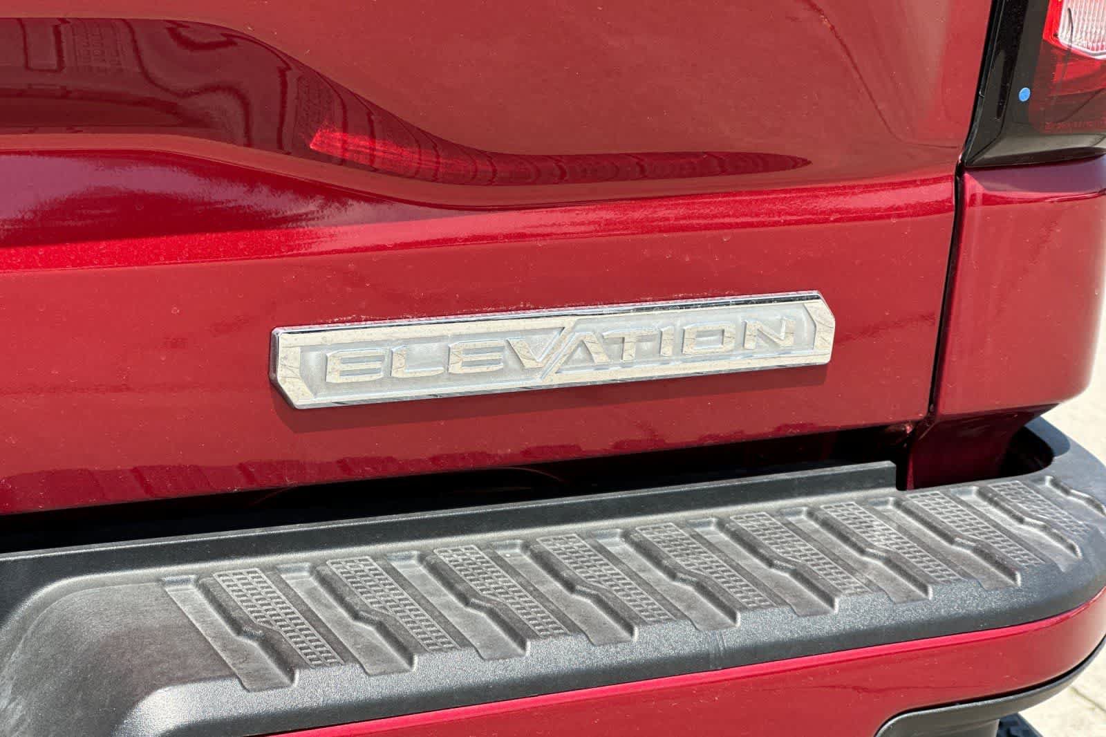 Used 2024 GMC Sierra 1500 Elevation w/ LPO, Elevation Black Package AWD/4WD image 13