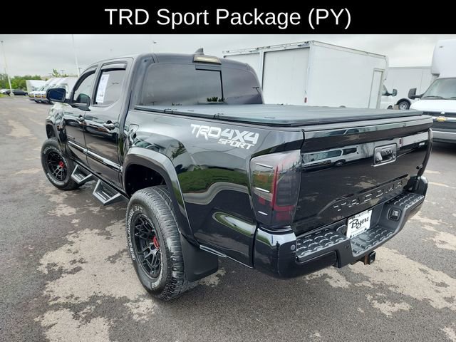 Used 2018 Toyota Tacoma TRD Sport w/ Technology Package AWD/4WD image 5