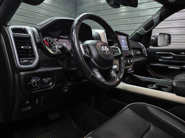 Used 2019 RAM 1500 Laramie w/ Sport Appearance Package AWD/4WD image 13