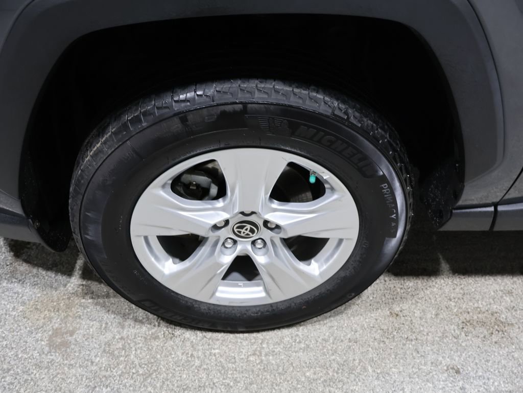 Used 2021 Toyota RAV4 LE w/ Carpet Mat Package (TMS) image 10