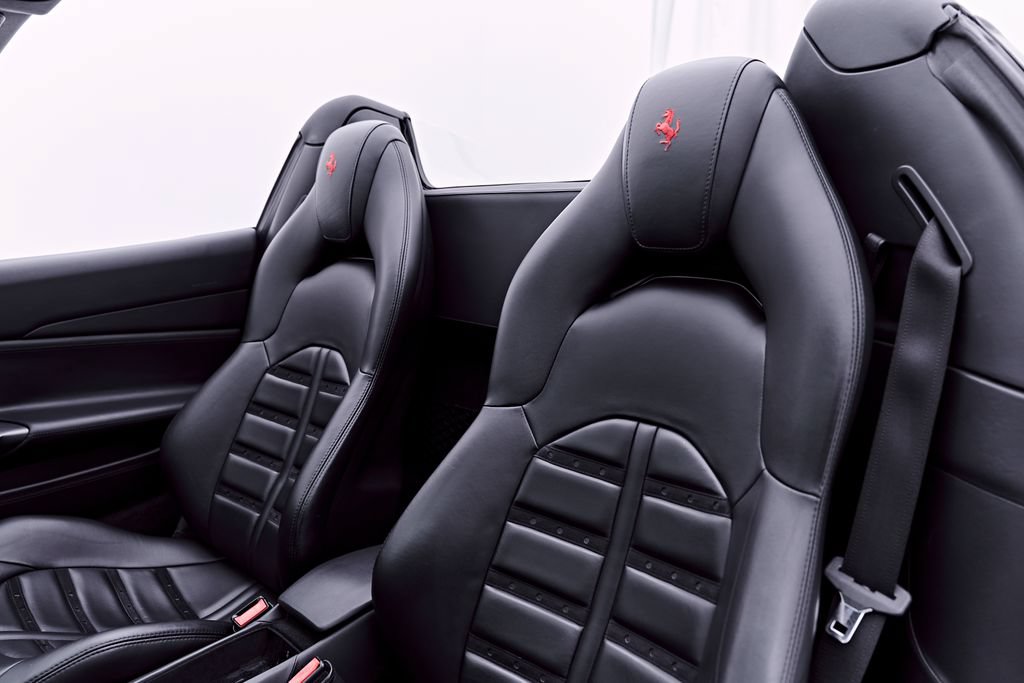 Used 2019 Ferrari 488 Spider RWD image 62