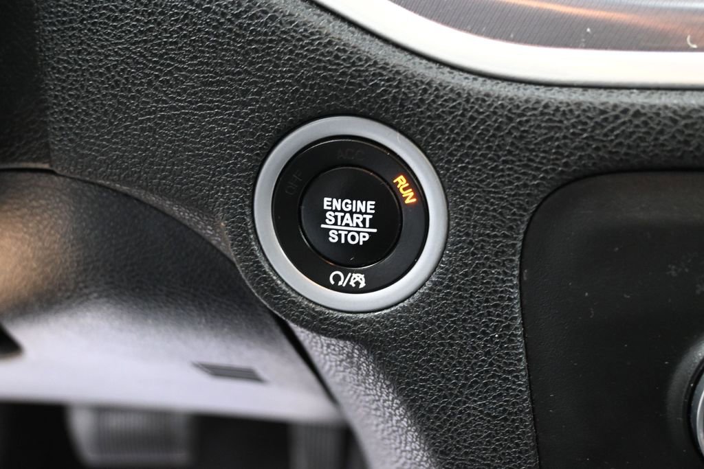 Used 2019 Dodge Charger SXT AWD/4WD image 20
