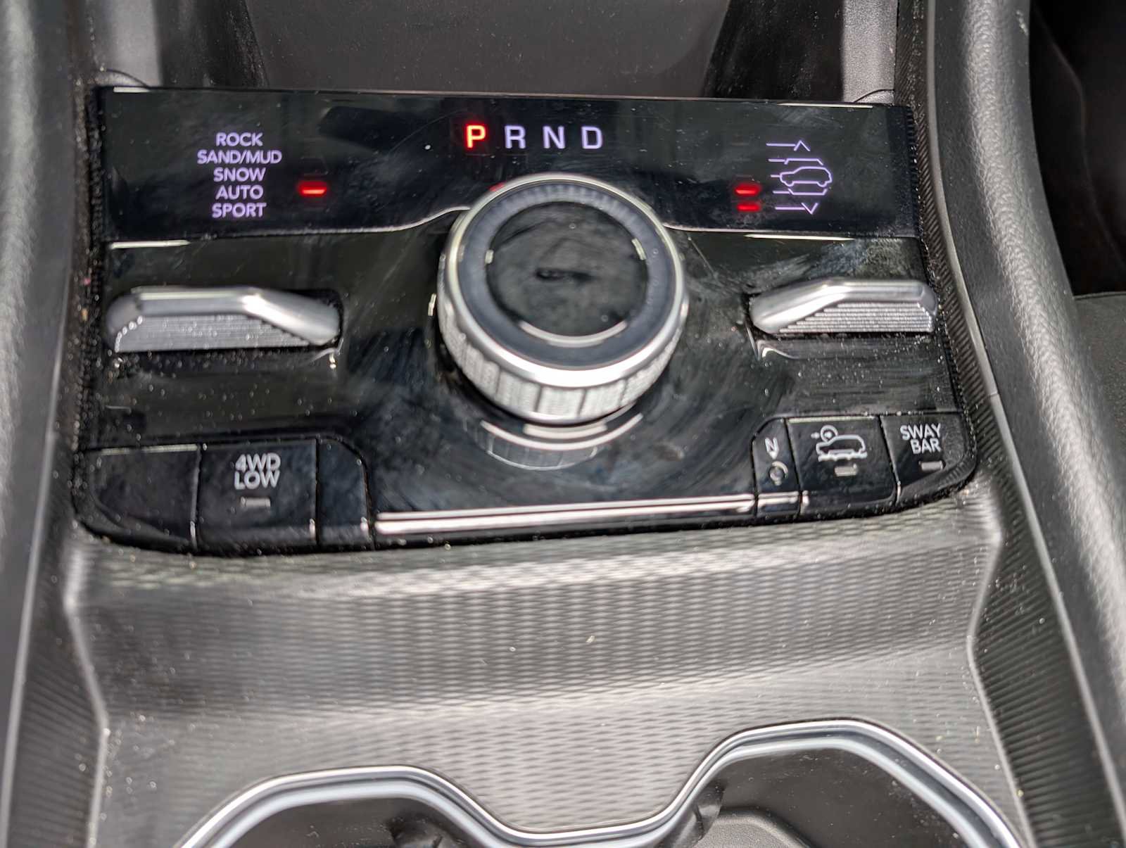 Used 2024 Jeep Grand Cherokee Trailhawk image 34