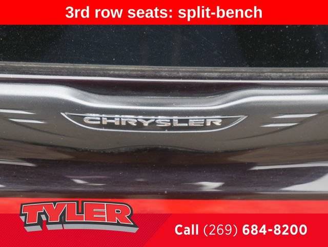 Used 2025 Chrysler Pacifica Limited FWD image 14