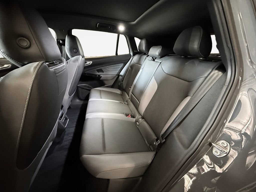 New 2026 Volkswagen ID.4 Pro S Plus AWD/4WD image 12