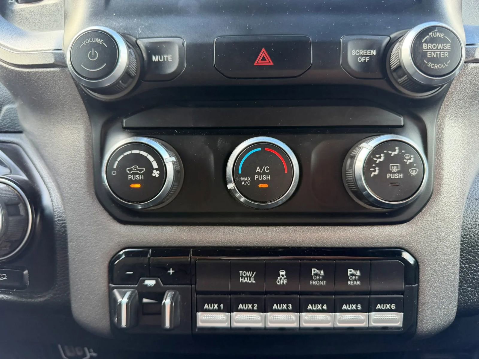 Used 2022 RAM 2500 Tradesman AWD/4WD image 19