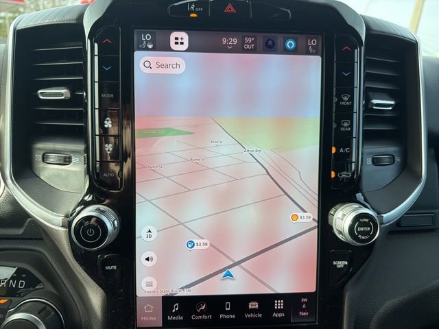 New 2026 RAM 1500 4x4 Crew Cab image 28