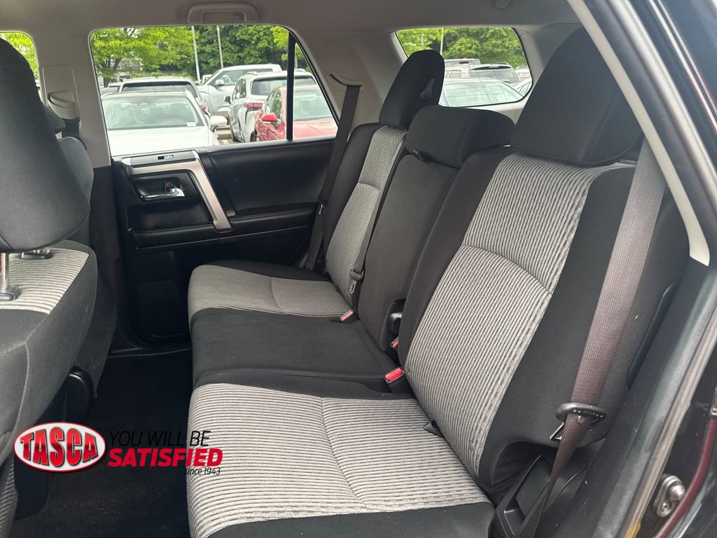 Used 2024 Toyota 4Runner SR5 AWD/4WD image 34