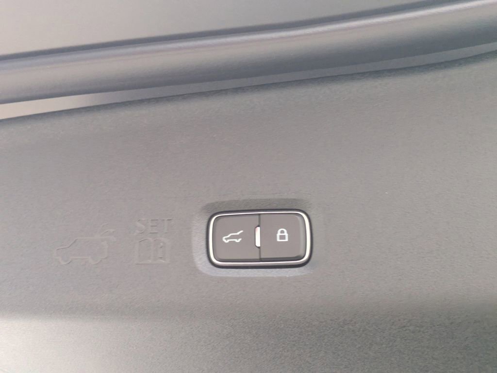 New 2026 Ford Expedition Max Platinum image 14