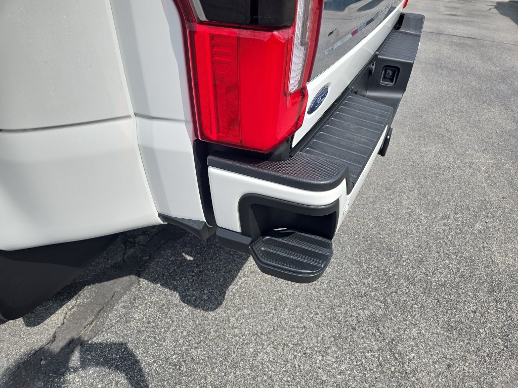 Used 2024 Ford F450 Platinum AWD/4WD image 15