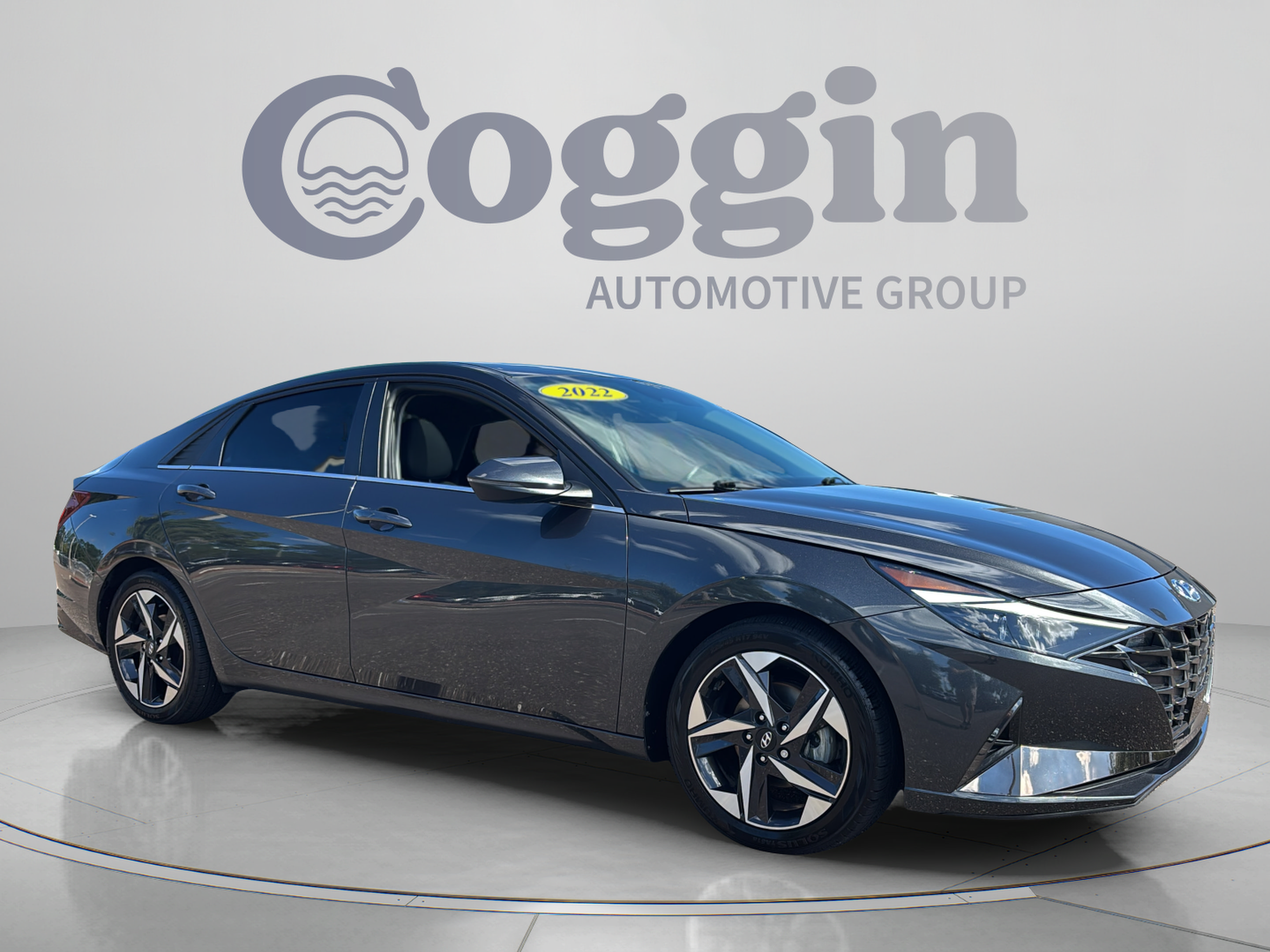 Used 2022 Hyundai Elantra Limited w/ Cargo Package FWD image 9