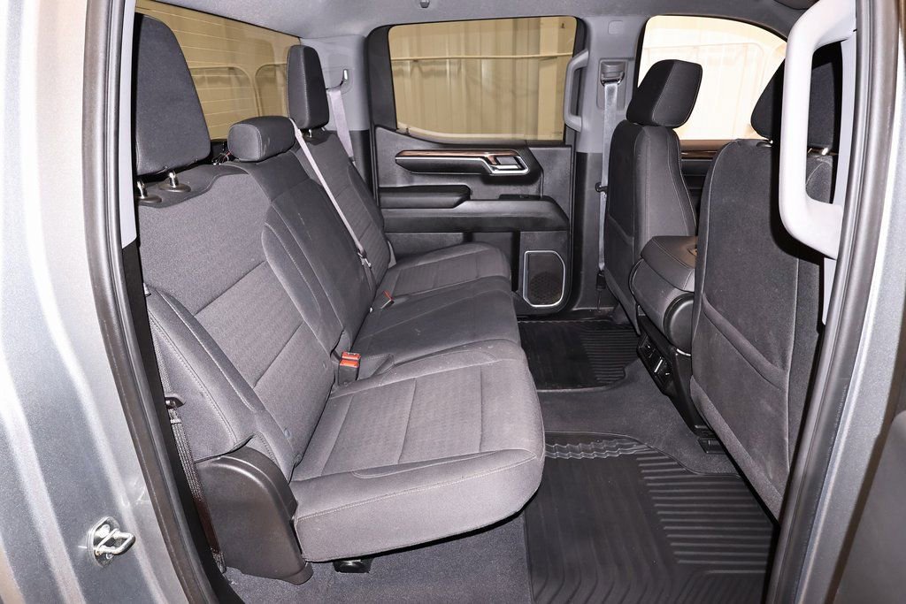 Used 2024 Chevrolet Silverado 1500 LT image 18