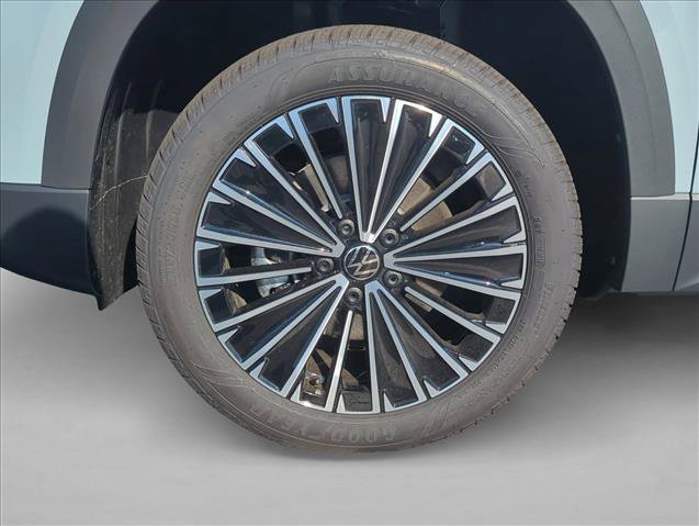 New 2026 Volkswagen Taos SE image 11