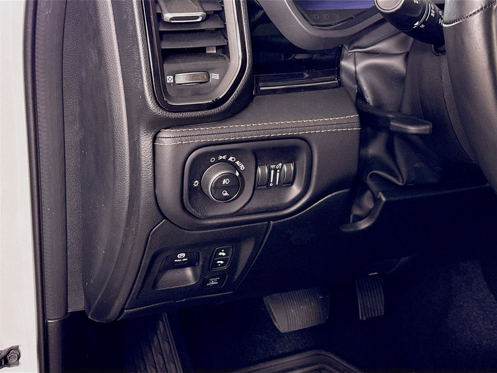 Used 2025 RAM 1500 Limited image 4