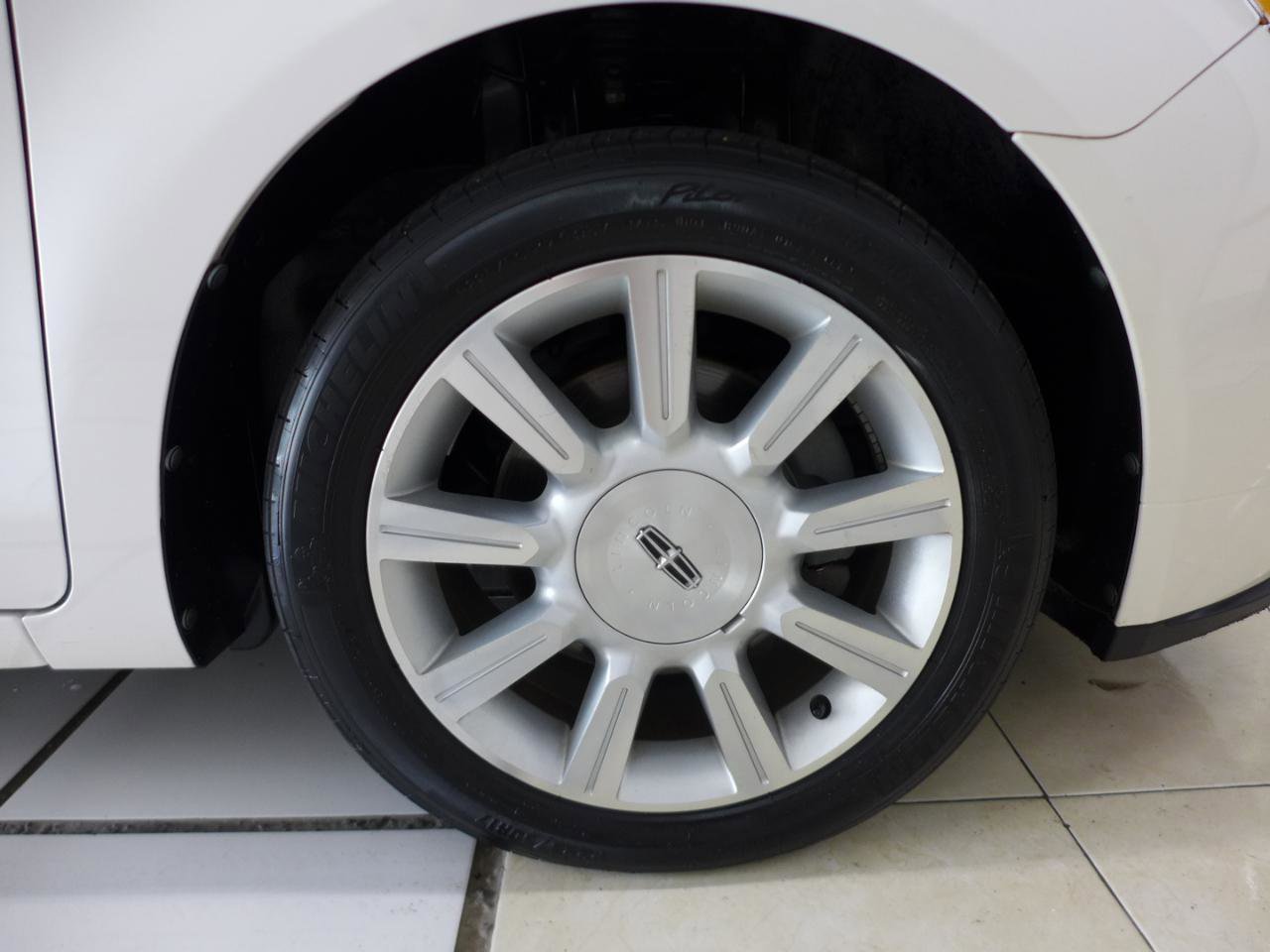 Used 2011 Lincoln MKZ FWD image 76