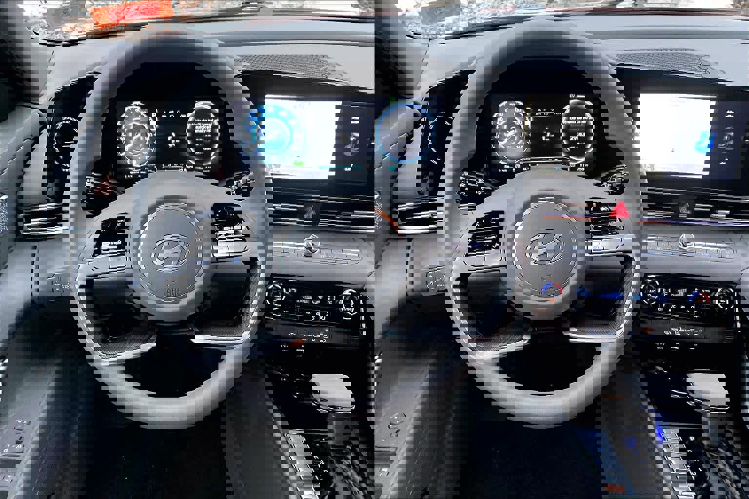 Used 2024 Hyundai Elantra Blue image 6