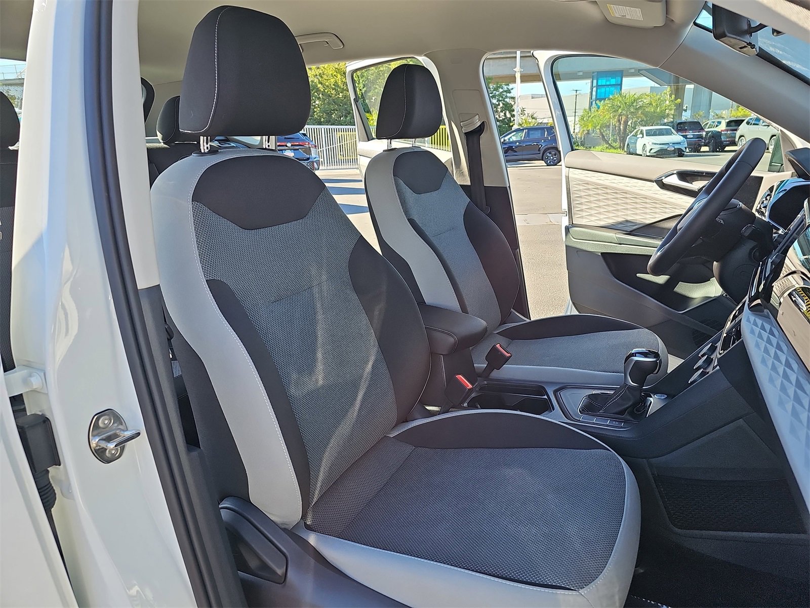 Used 2022 Volkswagen Taos S w/ IQ Drive S Package image 10