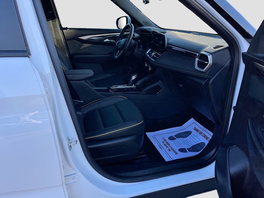 Used 2024 Chevrolet TrailBlazer ACTIV w/ Convenience Package FWD image 25