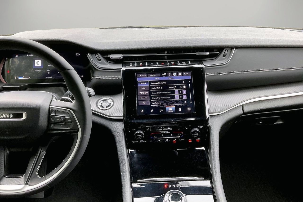Certified 2023 Jeep Grand Cherokee Altitude AWD/4WD image 13