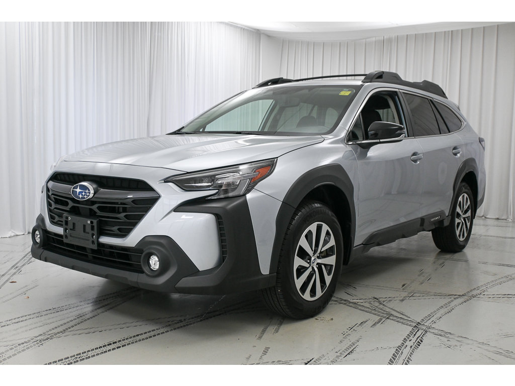 Used 2025 Subaru Outback Premium AWD/4WD image 4
