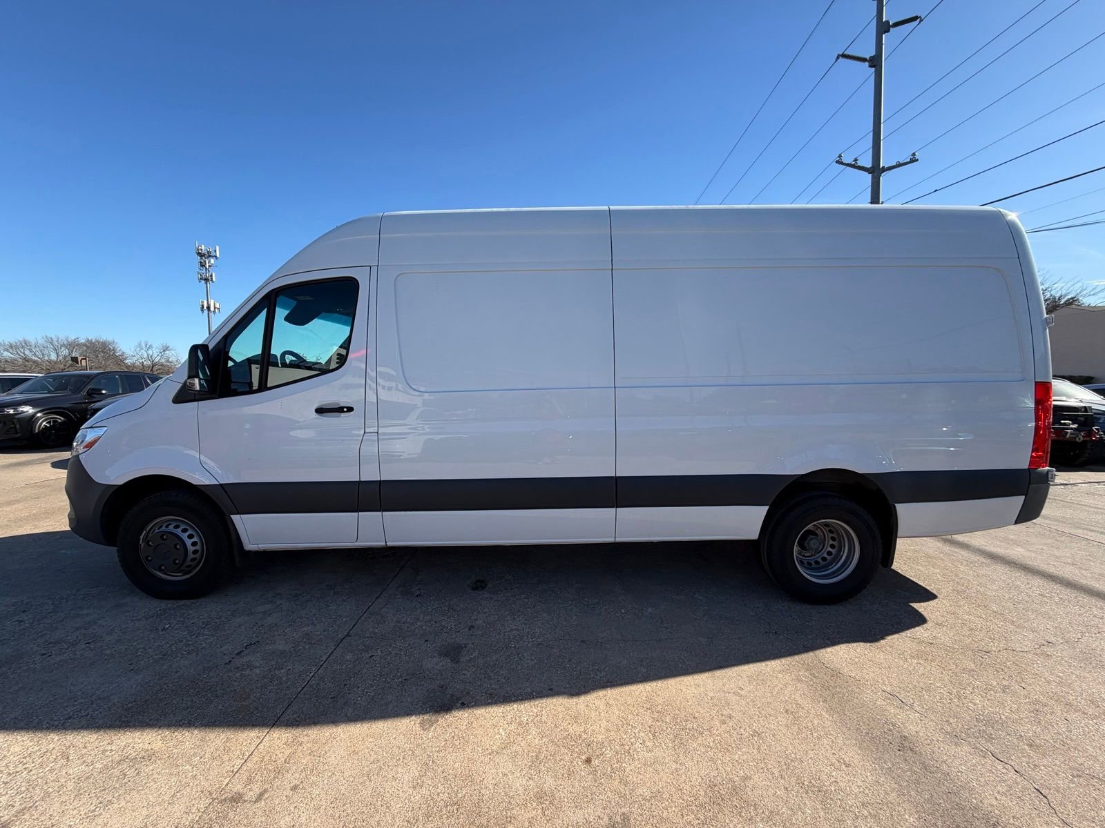 Used 2022 Mercedes-Benz Sprinter 3500 image 3