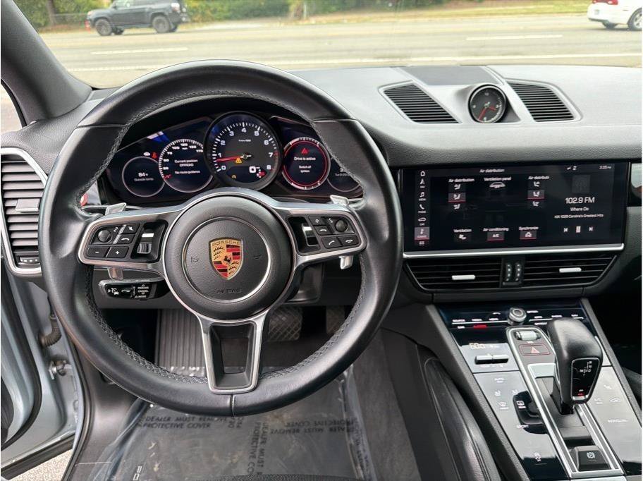 Used 2019 Porsche Cayenne S AWD/4WD image 16