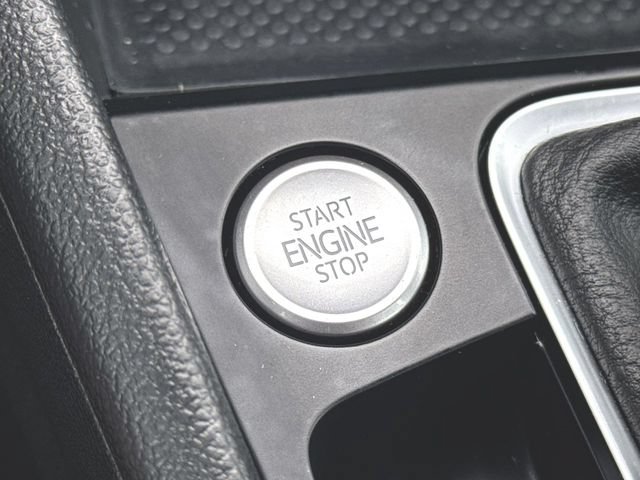 Used 2024 Volkswagen Jetta SE FWD image 16