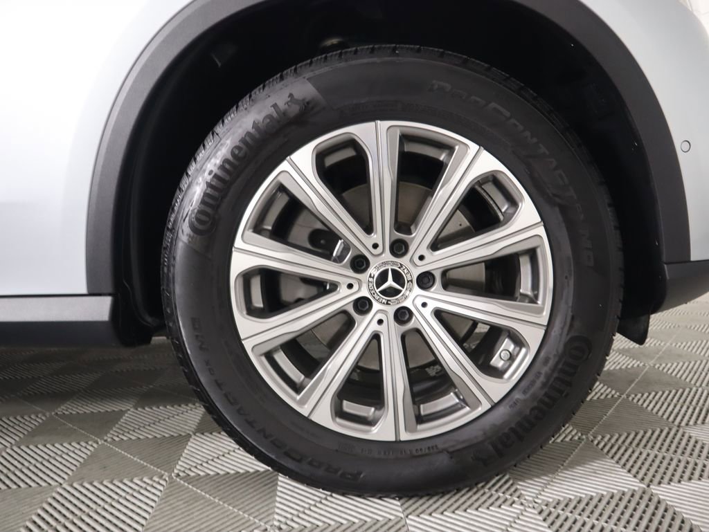 Certified 2025 Mercedes-Benz GLC 300 image 32