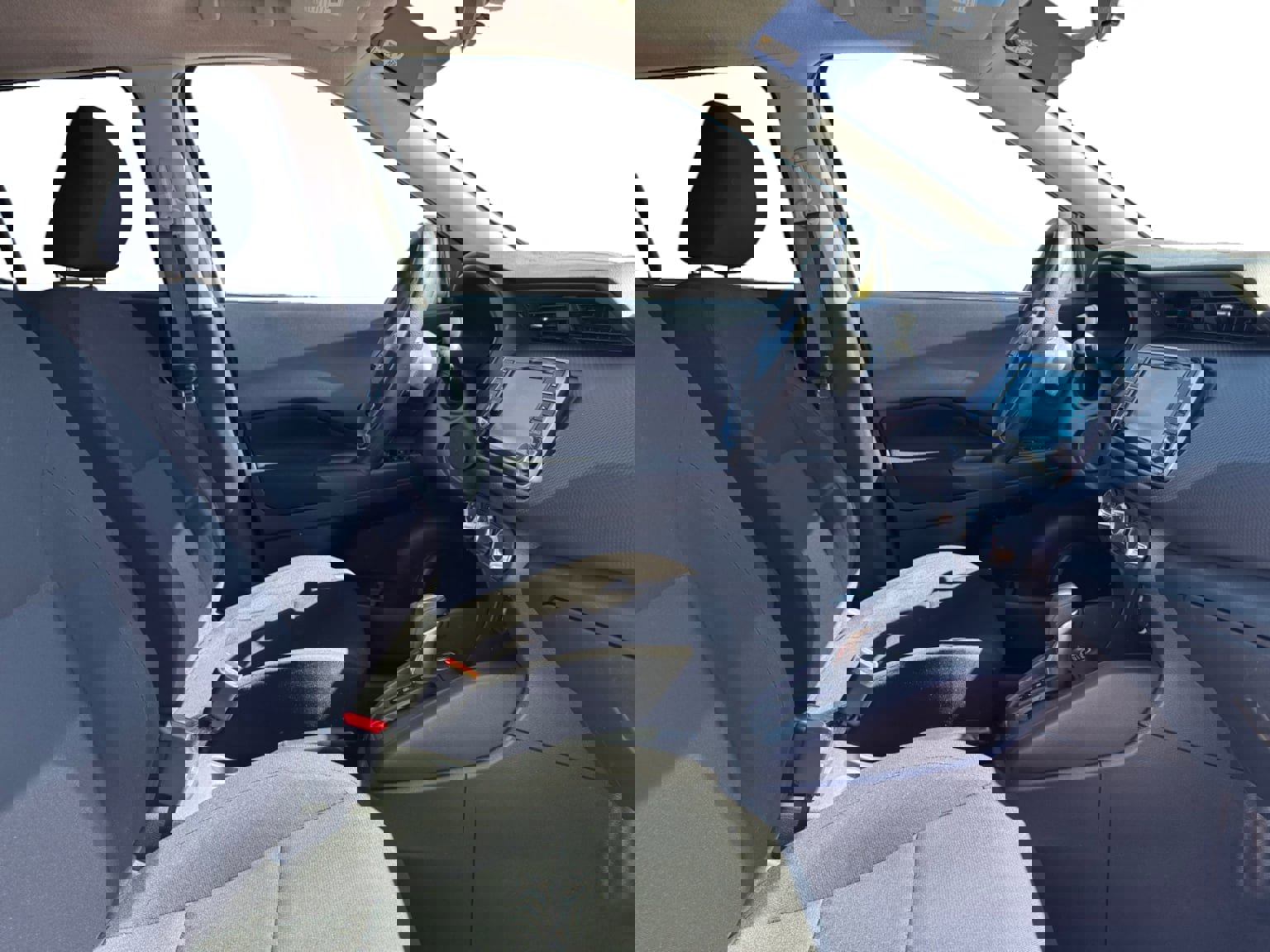 Used 2023 Nissan Kicks S image 17