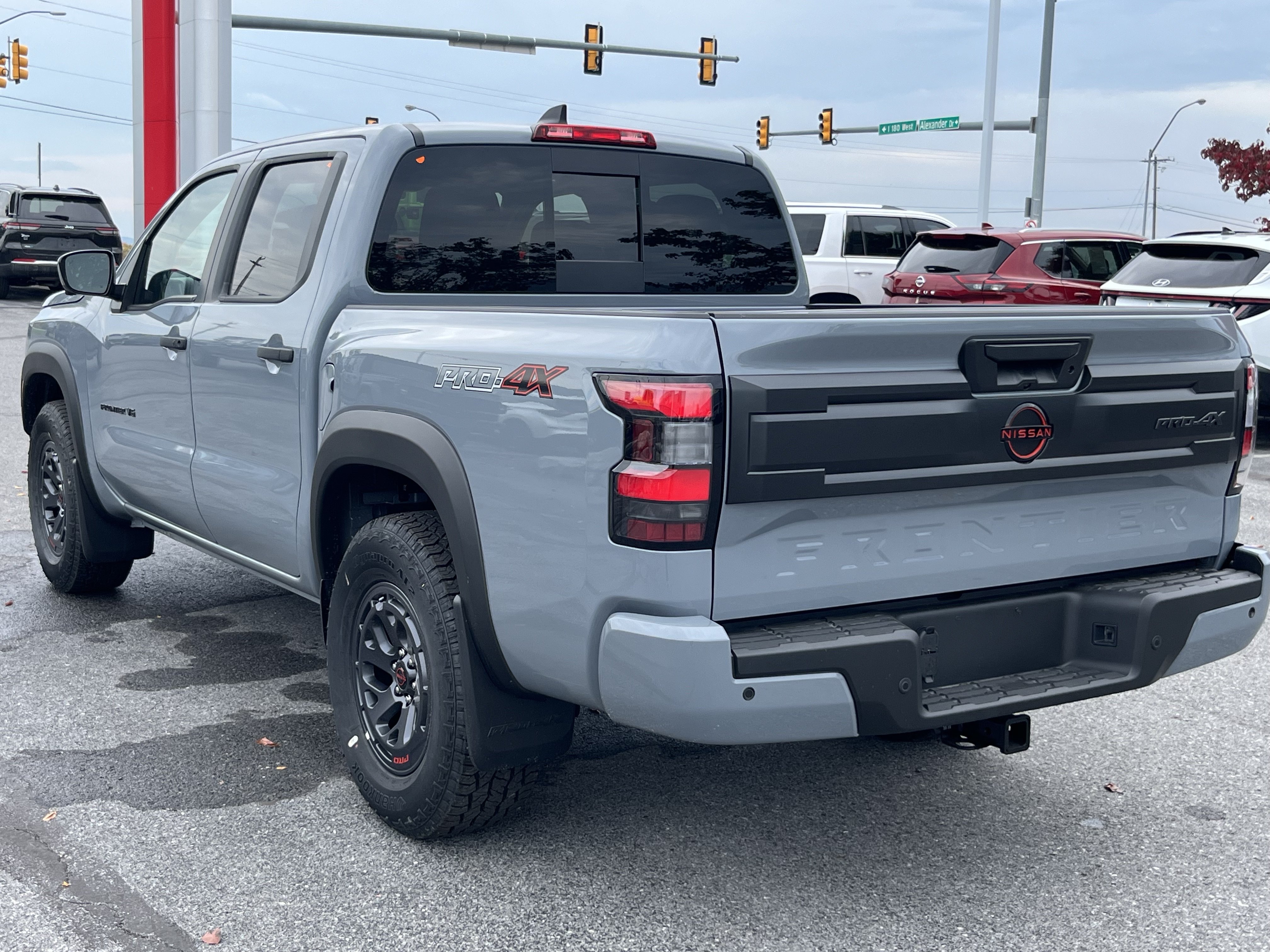 New 2027 Nissan Frontier PRO-4X w/ Pro Premium Package AWD/4WD image 6