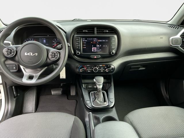Used 2022 Kia Soul LX w/ Technology Package image 12
