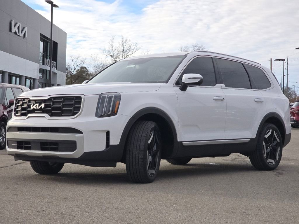 Used 2024 Kia Telluride S w/ S Sunroof Package image 14