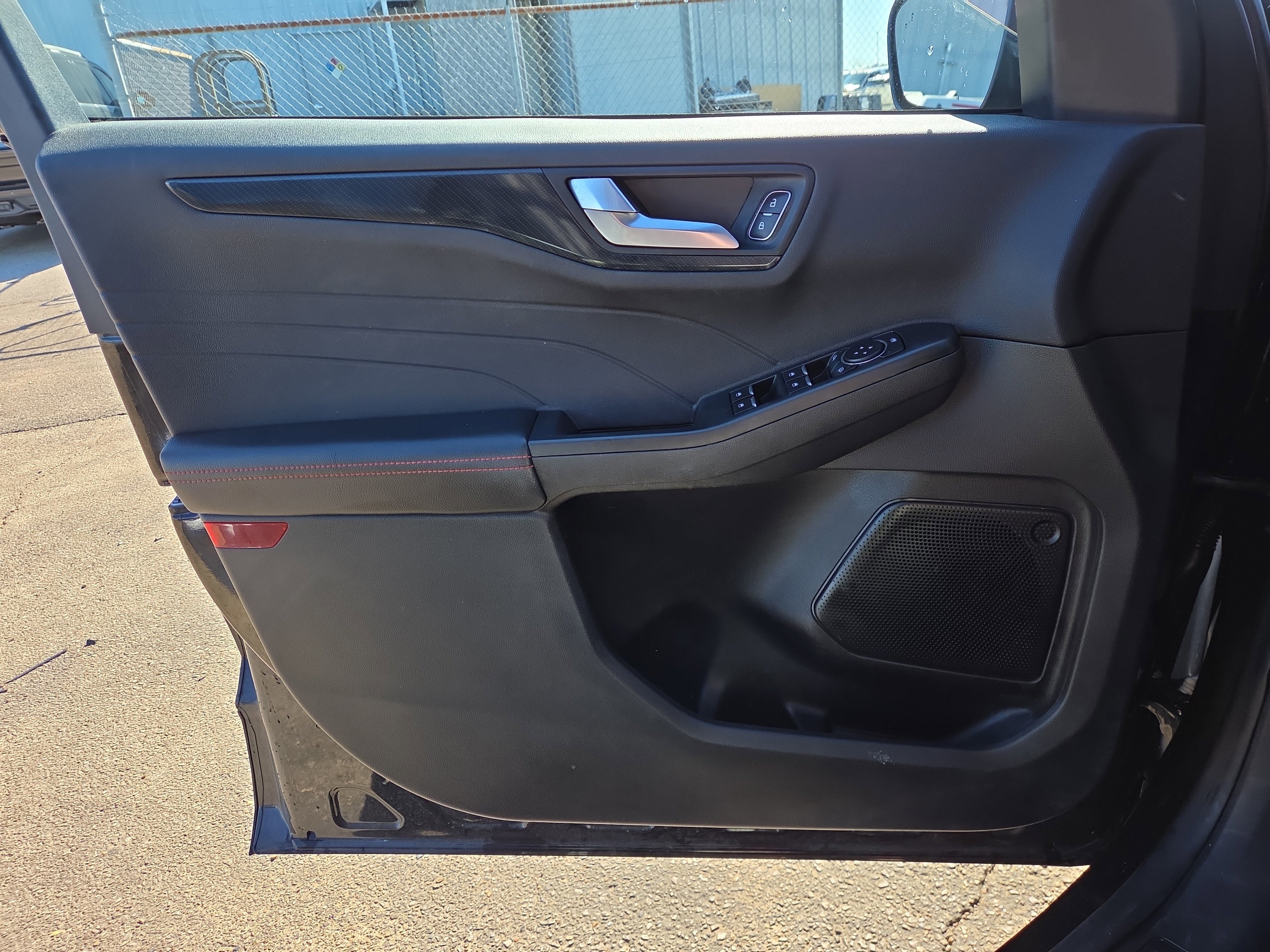 Certified 2024 Ford Escape ST-Line Select w/ Tech Pack #1 image 17