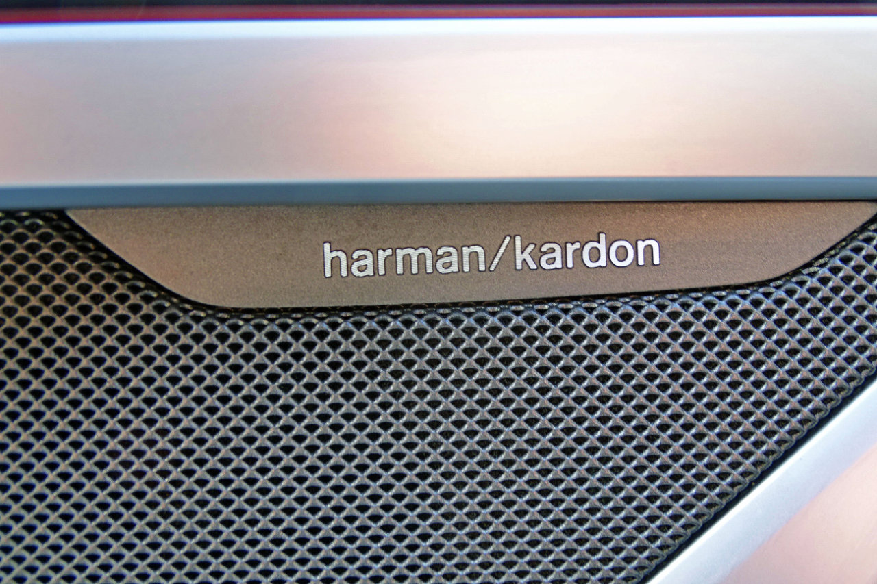 Used 2020 BMW M8 Convertible w/ Driving Assistance Package image 23