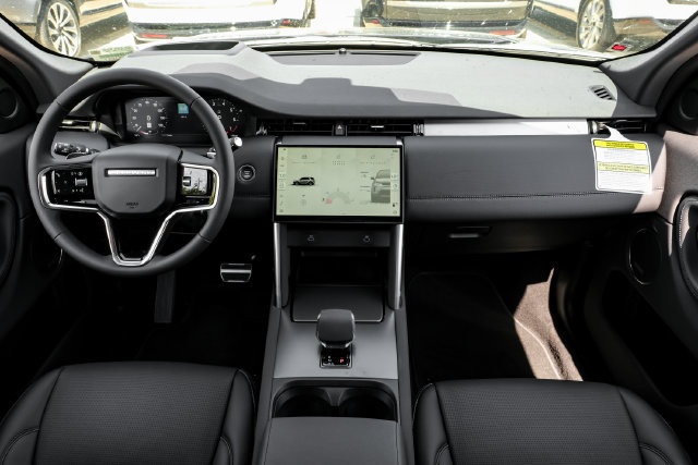New 2026 Land Rover Discovery Sport Landmark AWD/4WD image 17