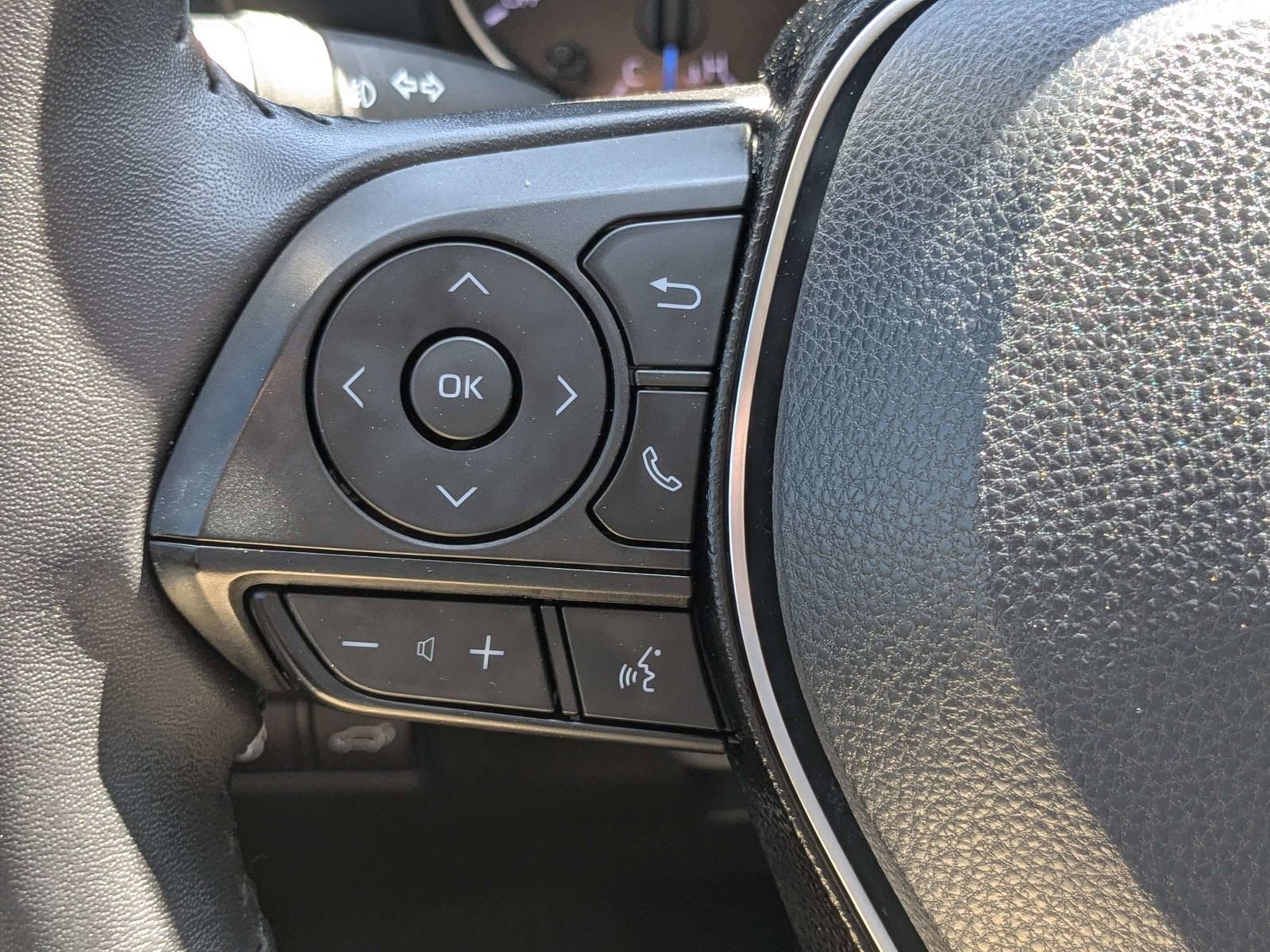 Used 2019 Toyota RAV4 XLE w/ Convenience Package image 26