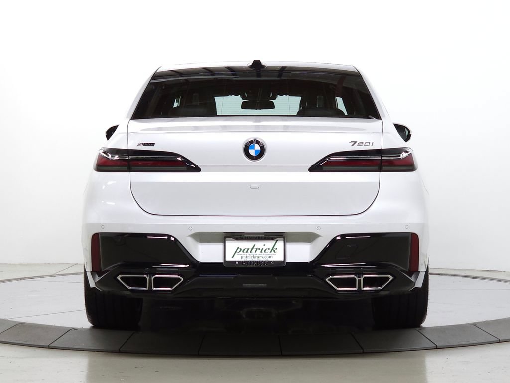 Used 2024 BMW 760i xDrive w/ Premium Package 2 AWD/4WD image 6