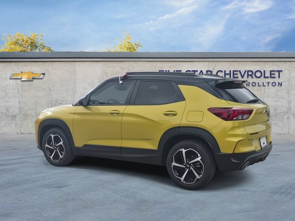 Used 2023 Chevrolet TrailBlazer RS w/ Sun and Liftgate Package FWD image 6