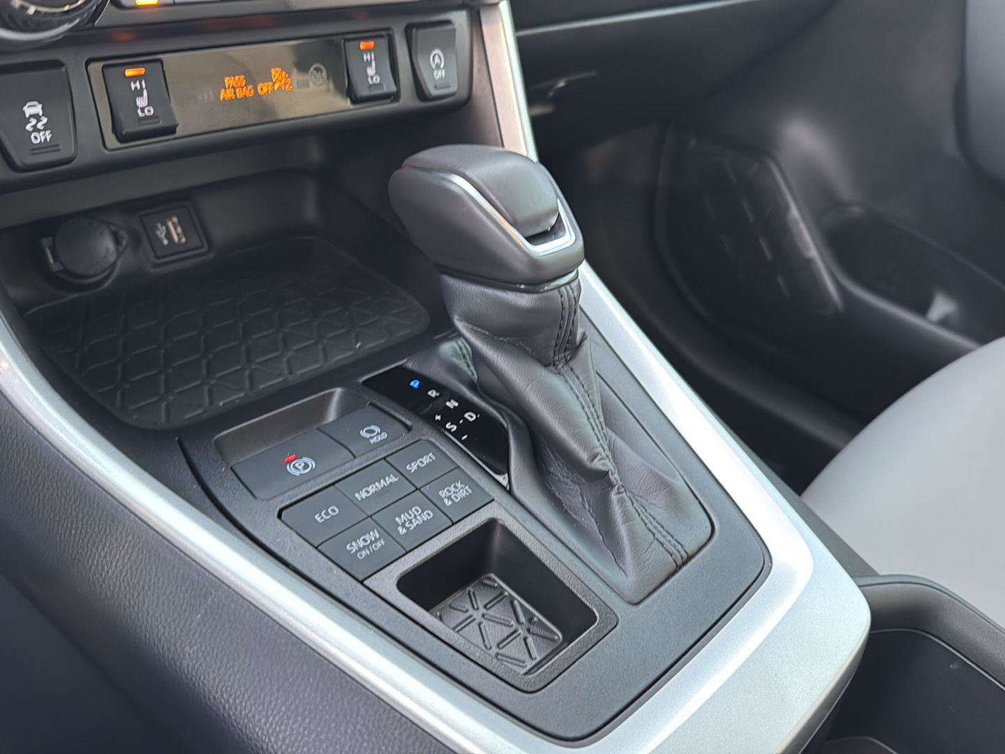 Certified 2025 Toyota RAV4 XLE Premium image 25