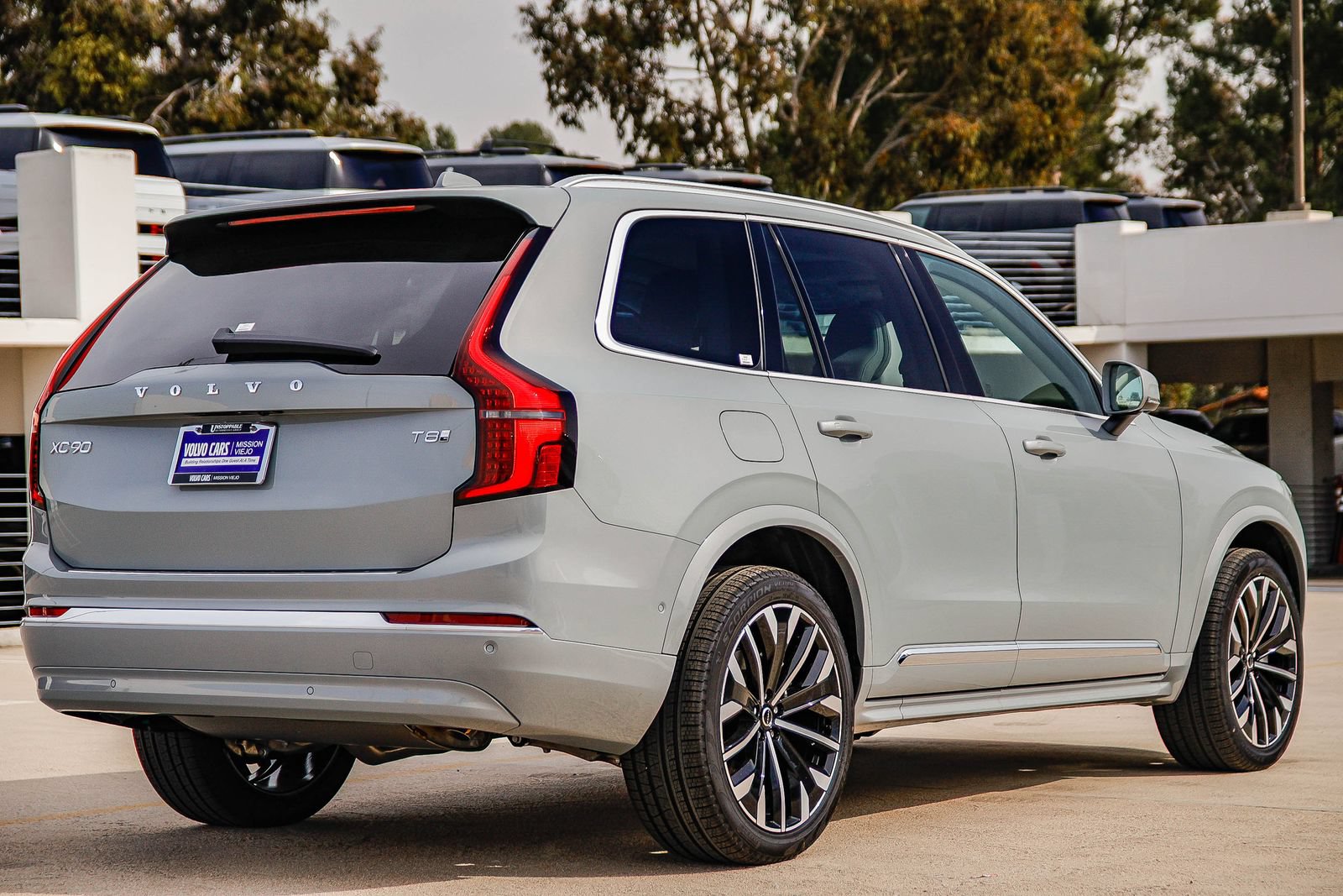 New 2026 Volvo XC90 T8 Ultra w/ Protection Package Premier AWD/4WD image 6