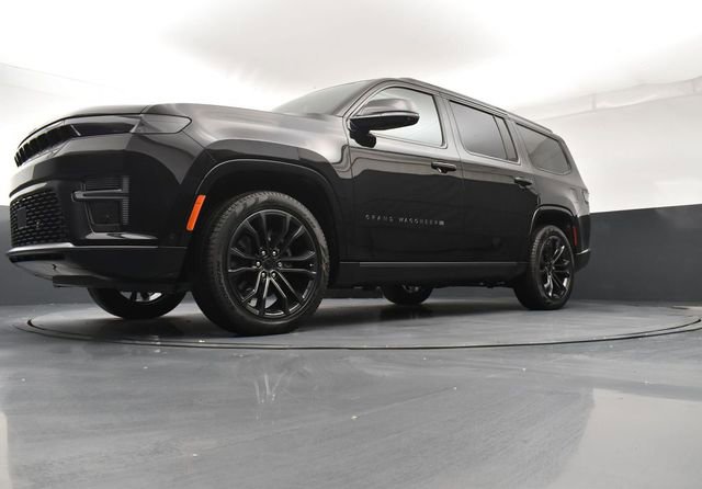 New 2026 Jeep Grand Wagoneer Summit w/ Rear Seat Video Group I image 15