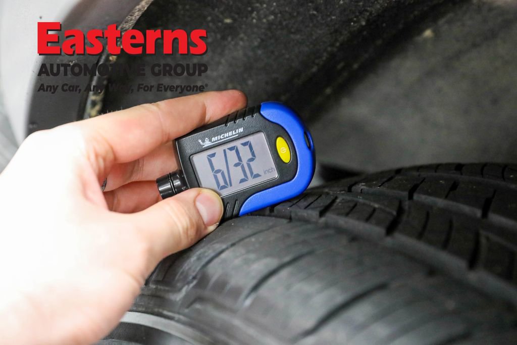 Used 2024 Nissan Pathfinder S image 27