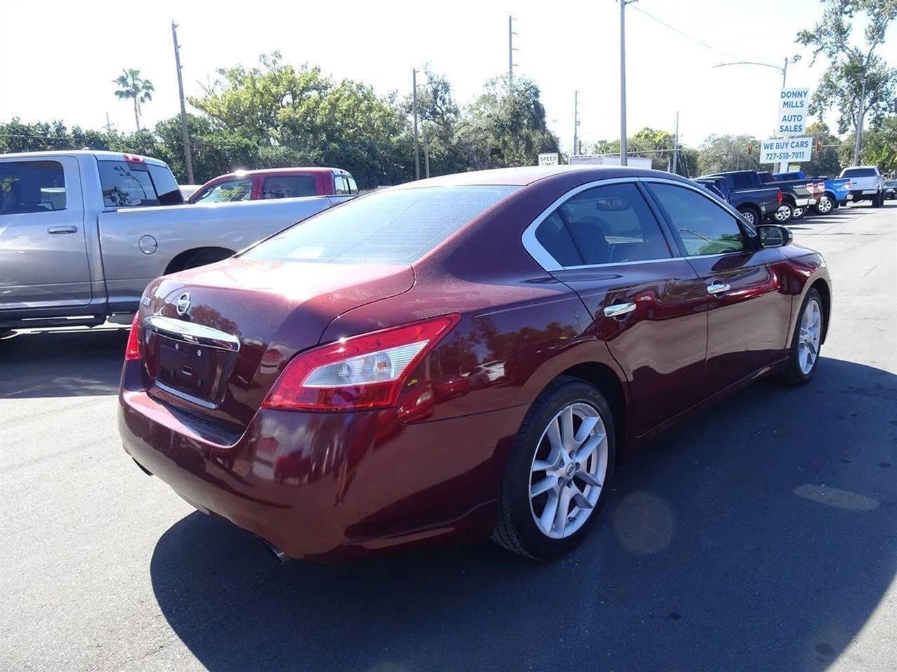 Used 2009 Nissan Maxima 3.5 SV w/ Cold Pkg FWD image 4