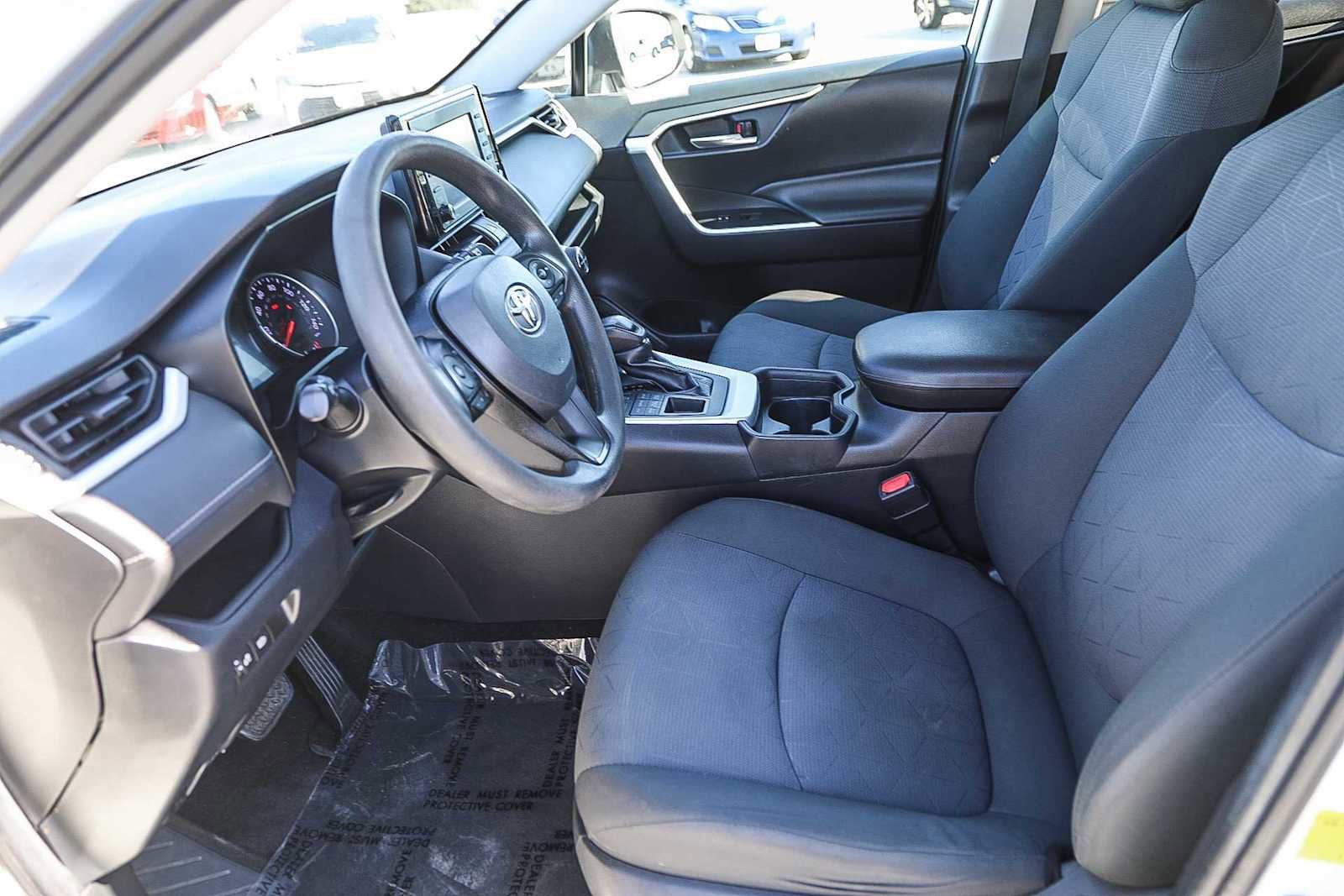 Certified 2020 Toyota RAV4 XLE image 18