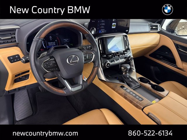 Used 2026 Lexus LX 600 4WD w/ Appearance Package image 10