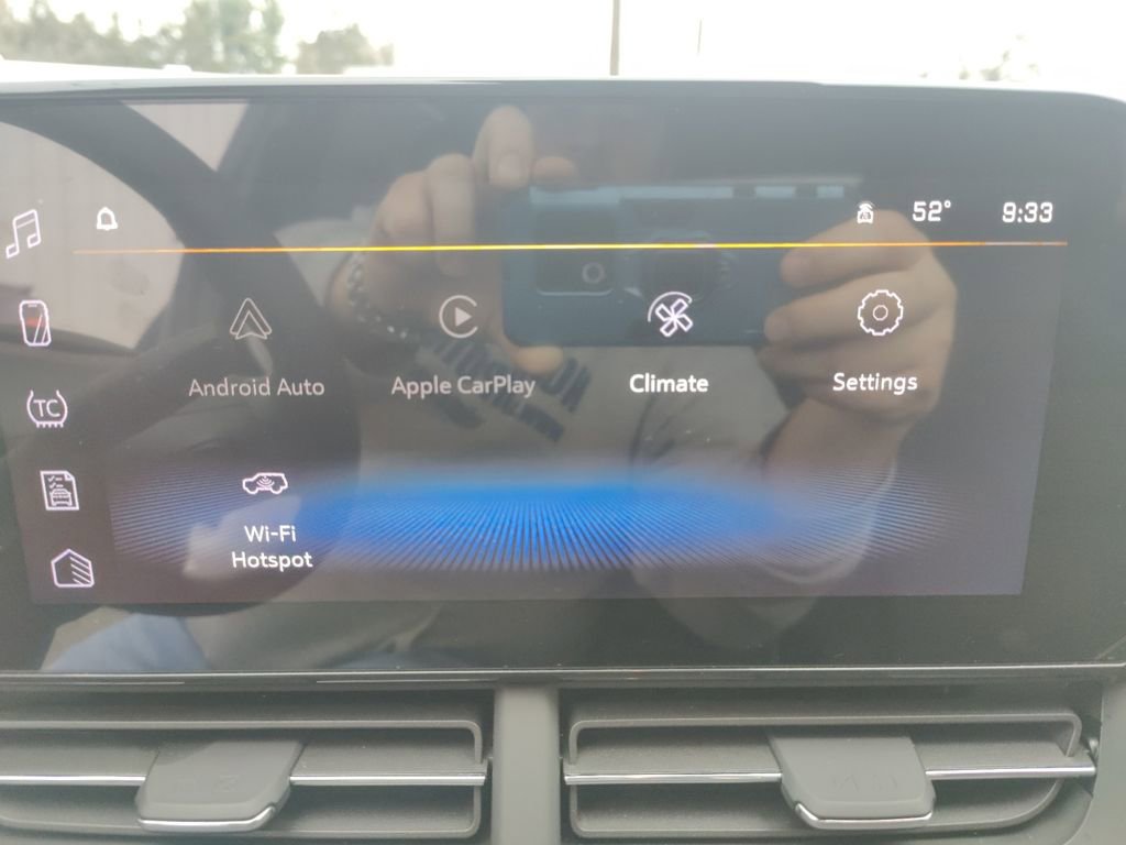 New 2025 Chevrolet Trax LT image 22