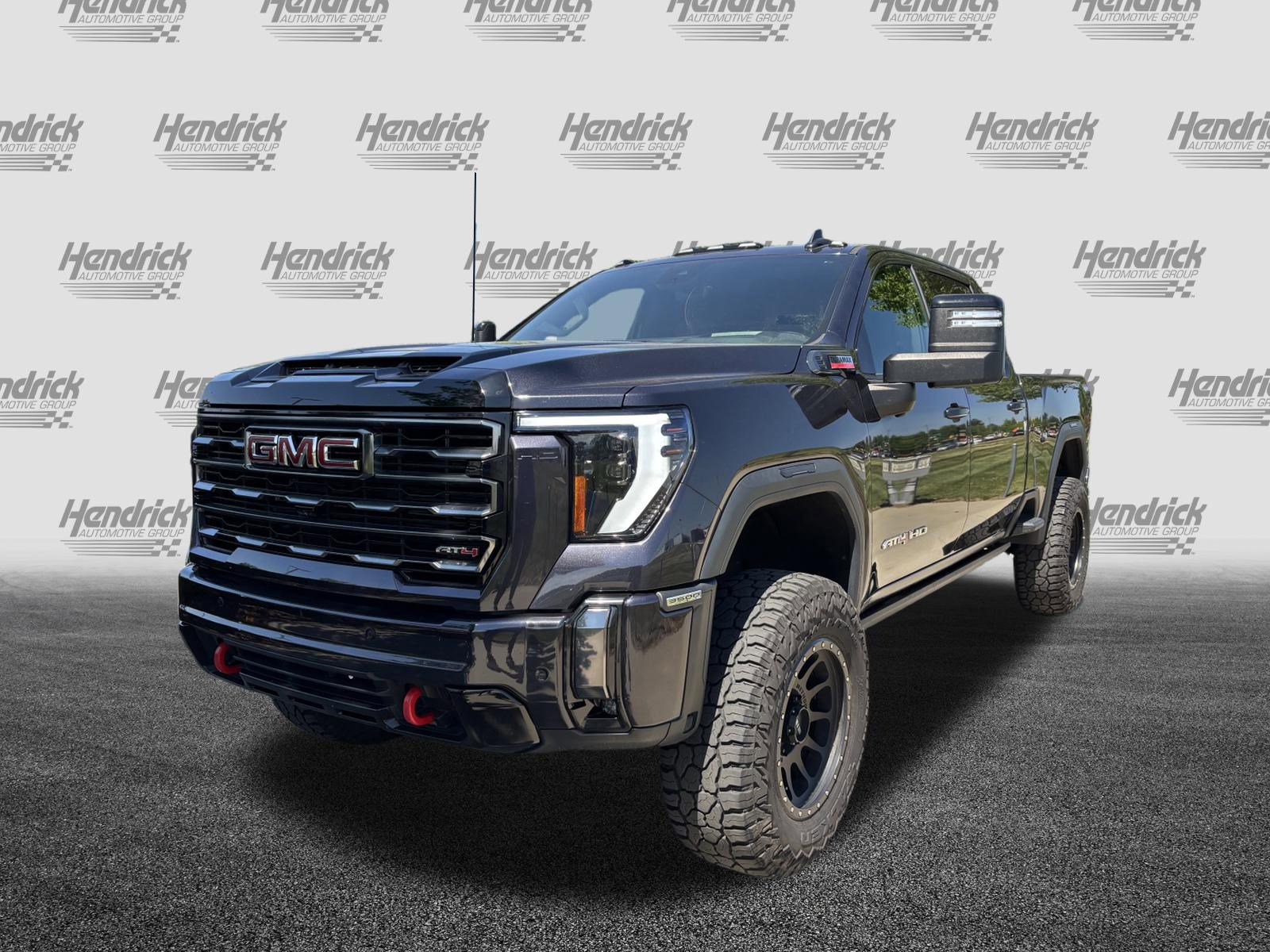Used 2024 GMC Sierra 3500 AT4 w/ AT4 Premium Plus Package AWD/4WD image 5