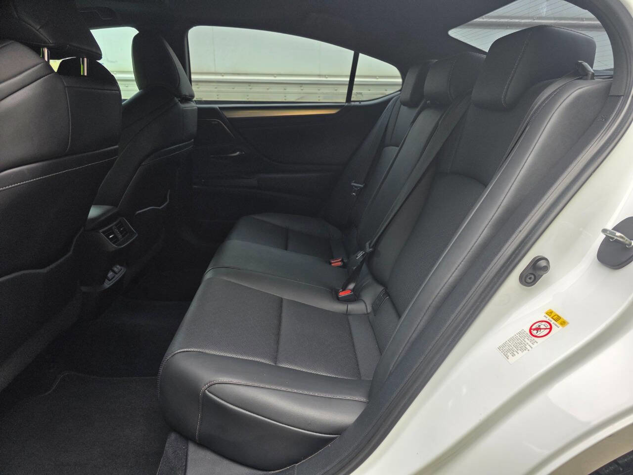 Used 2019 Lexus ES 350 F Sport w/ Accessory Package 2 FWD image 35