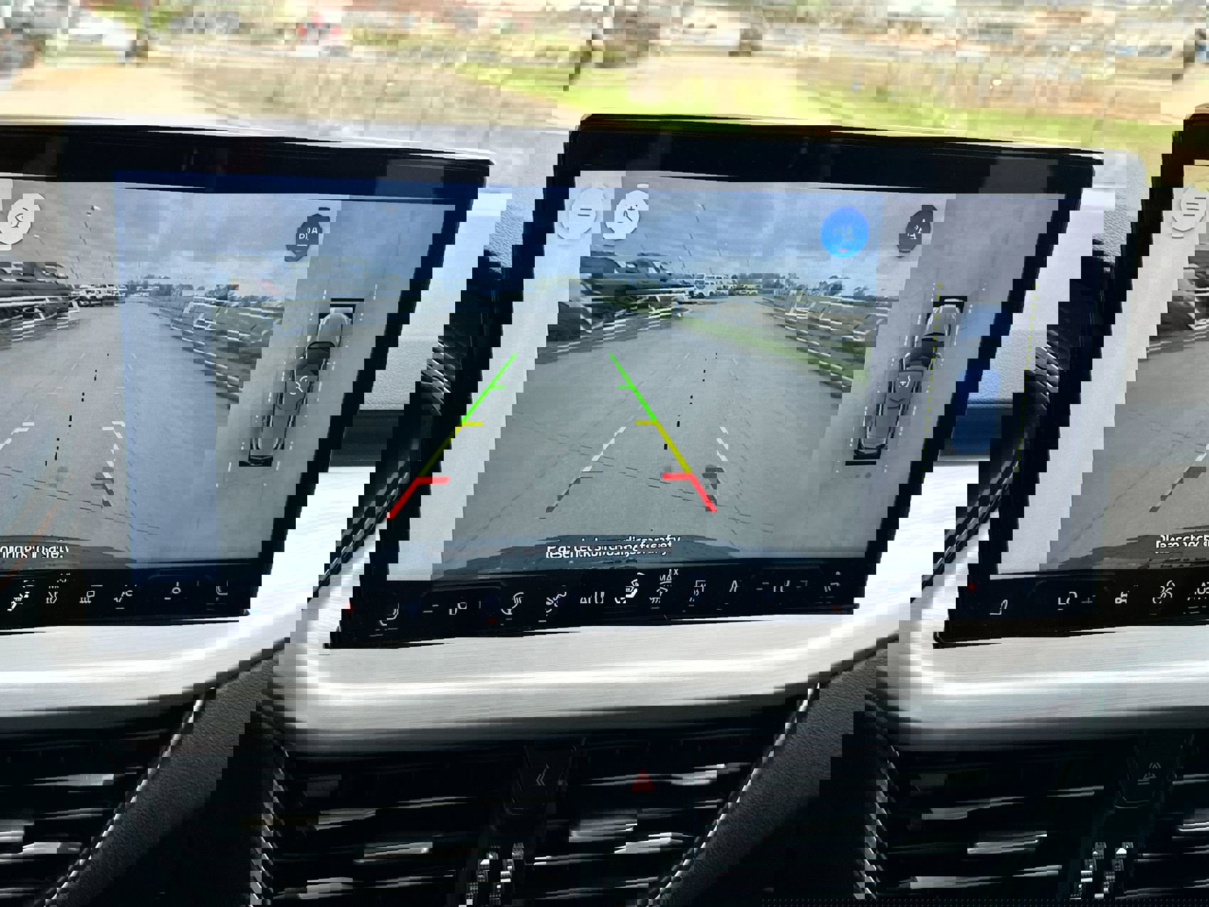 Used 2024 Ford Escape Platinum w/ Premium Technology Package image 17