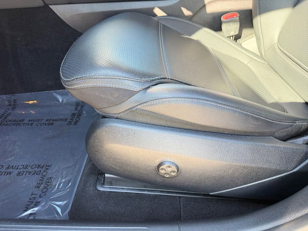 Used 2024 Mercedes-Benz GLC 300 image 12